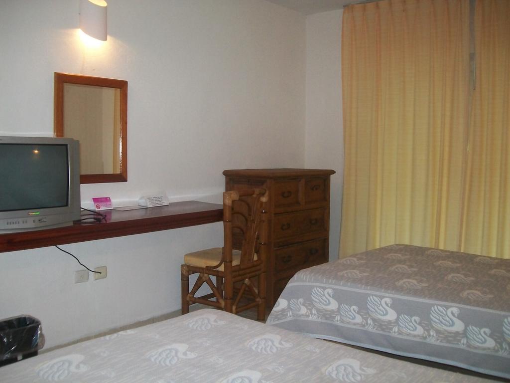 Hotel Istirincha Nautla エクステリア 写真