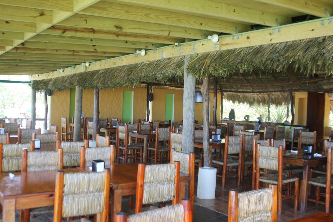 Hotel Istirincha Nautla エクステリア 写真